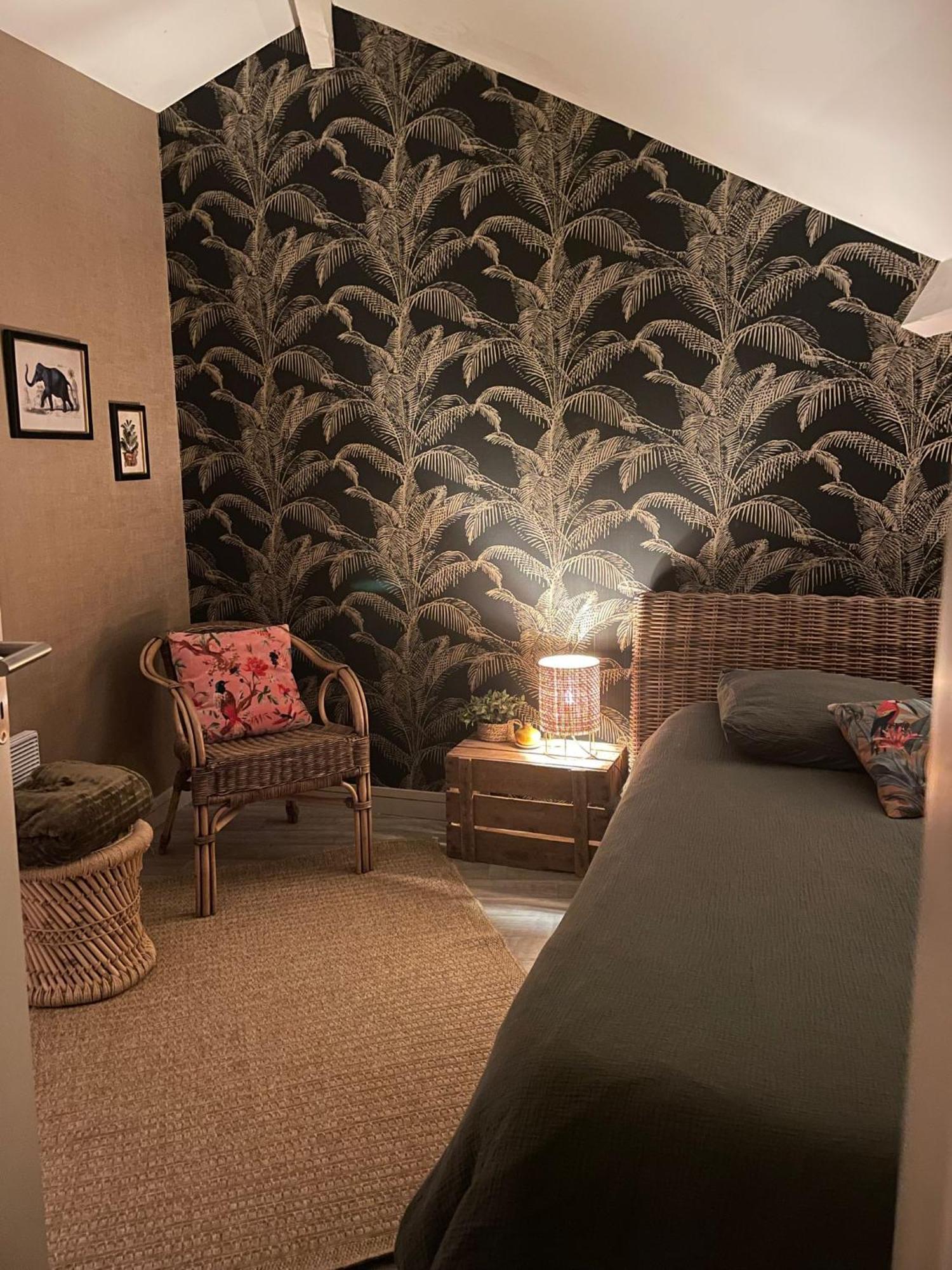 Chambre Boheme Chez Rachel Pau Exterior photo